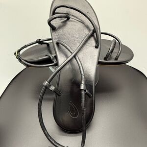 Olukai Waiau Elegant Black Women's Sandals